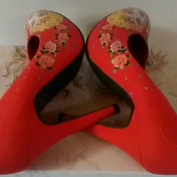 Ed Hardy Heels  - Picture 5 of 8